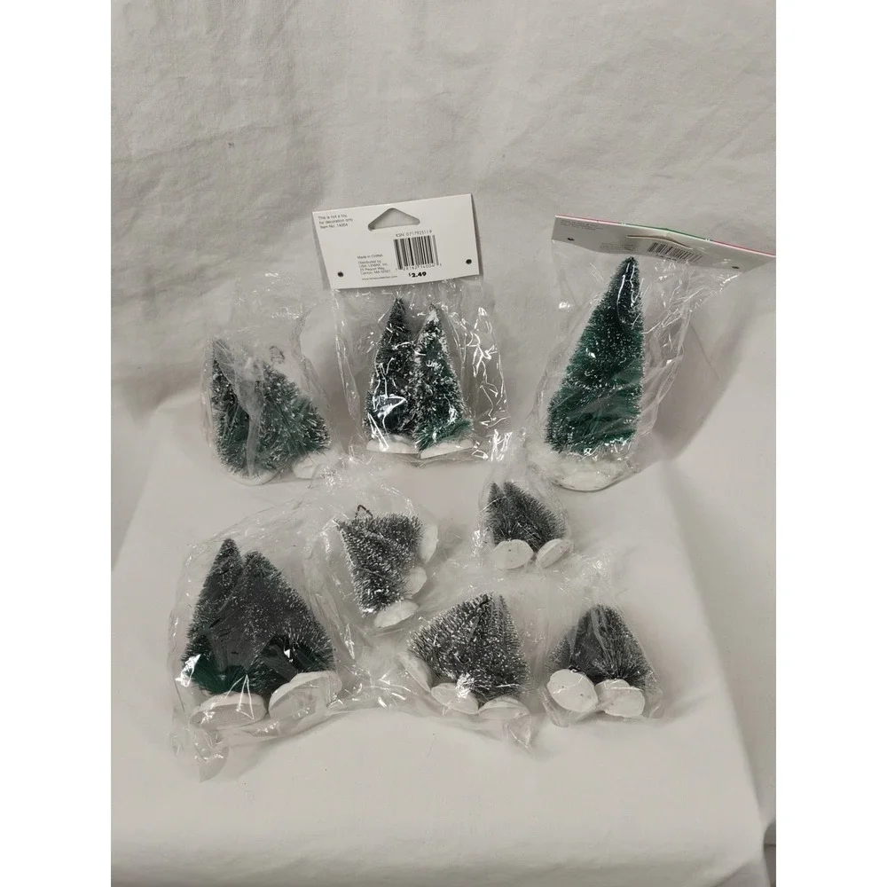 Lemax Flocked Christmas Village Pine Evergreen 17 Trees 17pc Lot‎ Varied Sizes - Picture 5 of 5